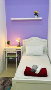 Posteľ alebo postele v izbe v ubytovaní Seperate Partition Room in Tecom / Barsha Heights