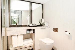 Um banheiro em InterContinental Wellington by IHG