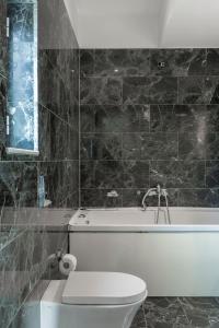 Kúpeľňa v ubytovaní Art Suites Athens