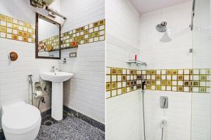 twee foto's van een badkamer met toilet en wastafel bij Townhouse Prakash continental Near Netaji Subhash Place Metro Station in New Delhi