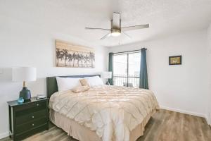 Postel nebo postele na pokoji v ubytování Baca Beach Escape II + 33 fotografií