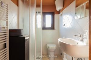 Vonios kambarys apgyvendinimo įstaigoje Il Convivio