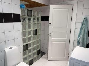 Ванная комната в Rom midt i Oslo sentrum- gå avstand til det meste