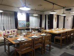 Restaurace v ubytování Hakuba Snow Fox + 30 fotografií