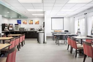 Restoranas ar kita vieta pavalgyti apgyvendinimo įstaigoje Comfort Inn Chandler - Phoenix South I-10
