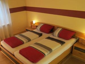 Ένα ή περισσότερα κρεβάτια σε δωμάτιο στο Holiday Home Later Comfortable Vacation Home