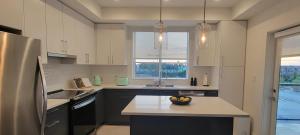 Gallery image of Modern Luxury 2-Bedroom Condo in Langley