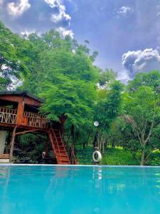 Hồ bơi trong/gần 4Rest Vacation Home w/ Private Pool & Garden