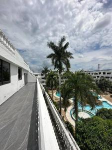 Bazén v ubytování Apartamento Tiziano Resort nebo v jeho okolí