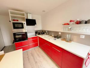 Fotografie z fotogalerie ubytování Gîte tout confort avec grand jardin, terrasse ombragée, animaux acceptés, proche de Loches - FR-1-381-560 v destinaci Ferrière-Larçon