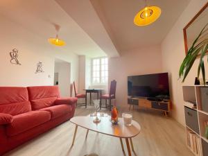 Fotografie z fotogalerie ubytování Gîte tout confort avec grand jardin, terrasse ombragée, animaux acceptés, proche de Loches - FR-1-381-560 v destinaci Ferrière-Larçon + 18 fotografií