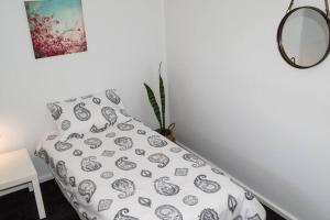 Llit o llits en una habitació de Entire house in Minnipa - 3 bedroom, sleeps 5