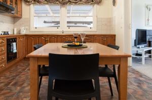 Cuina o zona de cuina de Entire house in Minnipa - 3 bedroom, sleeps 5