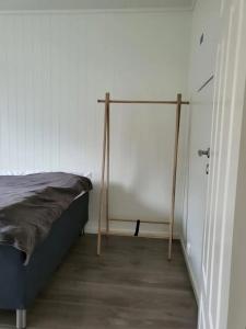 Postel nebo postele na pokoji v ubytování Spektakulær rorbu i autentiske omgivelser