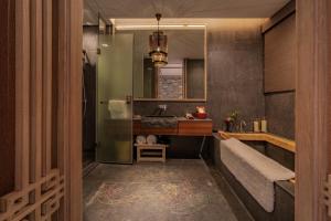 Fotografie z fotogalerie ubytování Shenzhen OCT Gankeng Ancient Town Phoenix Hakka Hotel v destinaci Šen-čen
