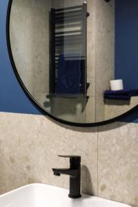 Kúpeľňa v ubytovaní Central Wroclaw Apartment - Great Location - Chic and Luxury - JP33