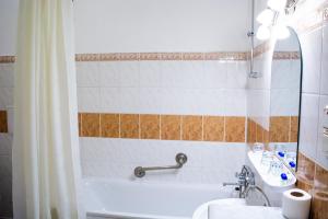 Vannituba majutusasutuses George Hotel