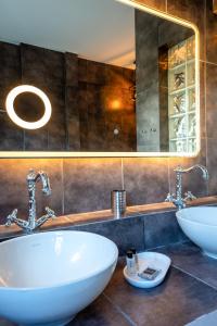 Ένα μπάνιο στο Porto Rafti Hideaway +40 φωτογραφίες