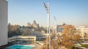 Bazén v ubytování City Joy - sports Center Tasmajdan nebo v jeho okolí