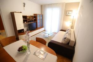 Kuchyňa alebo kuchynka v ubytovaní Apartment Navigare