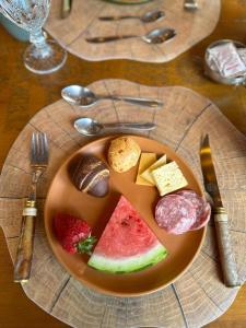 Comida no hotel ou em algum lugar perto