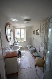 Villa Nannini Siena tesisinde bir banyo