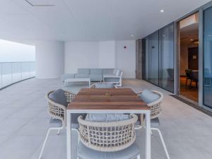 Χώρος καθιστικού στο Rixos Premium Qetaifan Island North