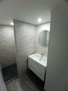 Kúpeľňa v ubytovaní Appartement T2 Argelès plage