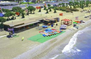 Ein Strand an oder in der Nähe des Hotels