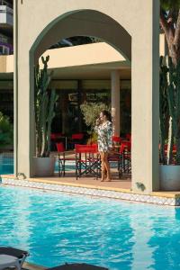 Der Swimmingpool an oder in der Nähe von Dionysos Hotel