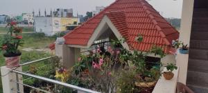 Uma varanda ou terraço em 2BHK House KJSK