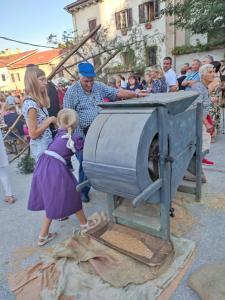 Hostia v ubytovaní Studio apartman Bari