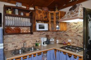 Zdjęcie z galerii obiektu Casa rural con Wifi y estupenda vista a la montaña en Hermigua w mieście Hermigua