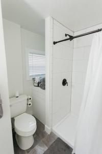 Bathroom sa Great Location in Dayton! Updated 1 bedroom/bath.