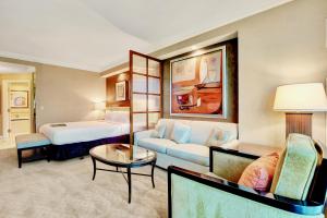 Postelja oz. postelje v sobi nastanitve Strip View Suites - No Resort Fee !