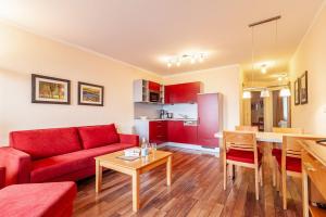 Η κουζίνα ή μικρή κουζίνα στο Hafendomicil Appartement WH10 - Reh