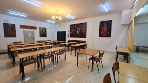 TV a/nebo společenská místnost v ubytování ALBERGUE LA TIÑOSA