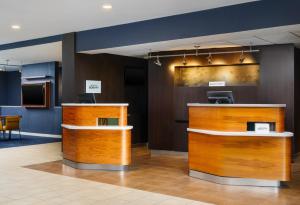 Predvorje ili recepcija u objektu Courtyard Columbus Worthington