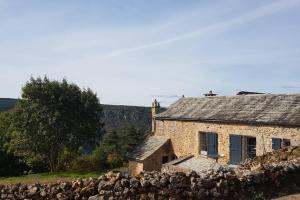 Budova, kde se prázdninový dům nachází