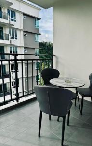 Balkón nebo terasa v ubytování Sri Indah condominium + 15 fotografií