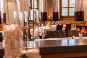 Imagen de la galería de Hotel Restaurant Jägerhof, en Weisendorf