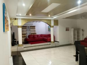 Here is our lovely 1-Bed Apartment in Abidjan