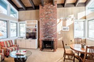 Dining area in the holiday home