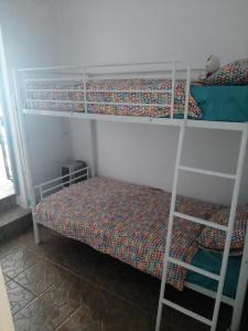 Katil dua tingkat atau katil-katil dua tingkat dalam bilik di CASA SAN LUIS