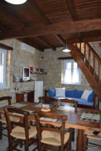 Χώρος καθιστικού στο The Guesthouse Katochori
