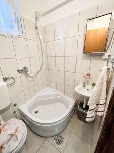 Koupelna v ubytování Holiday home in Krnica/Istrien 8733 + 13 fotografií