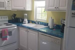 Dapur atau dapur kecil di Tree Top Paradise
