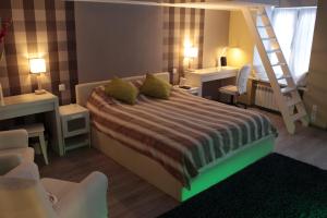 
Кровать или кровати в номере Apartment Mokhovaya 30 with Sauna
