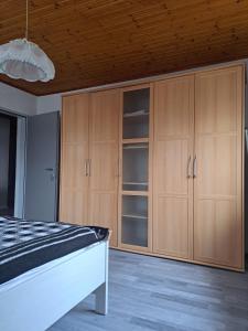 Łóżko lub łóżka w pokoju w obiekcie Appartment Resi wohlfühlen und relaxen
