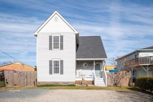 Billede fra billedgalleriet på Pet Friendly Private Home - Pirates Retreat i Carolina Beach